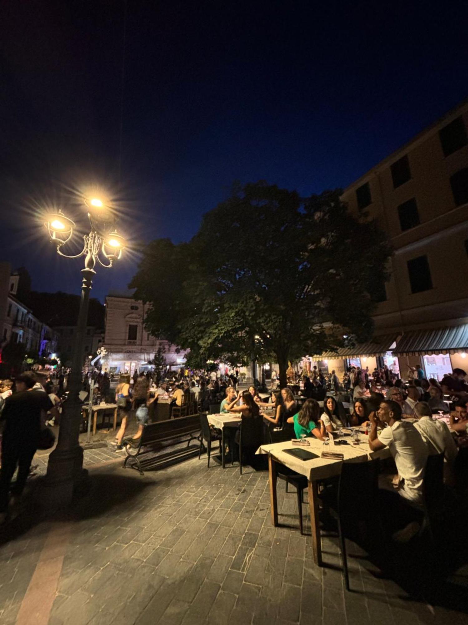 Albergo Florida Taggia Bagian luar foto