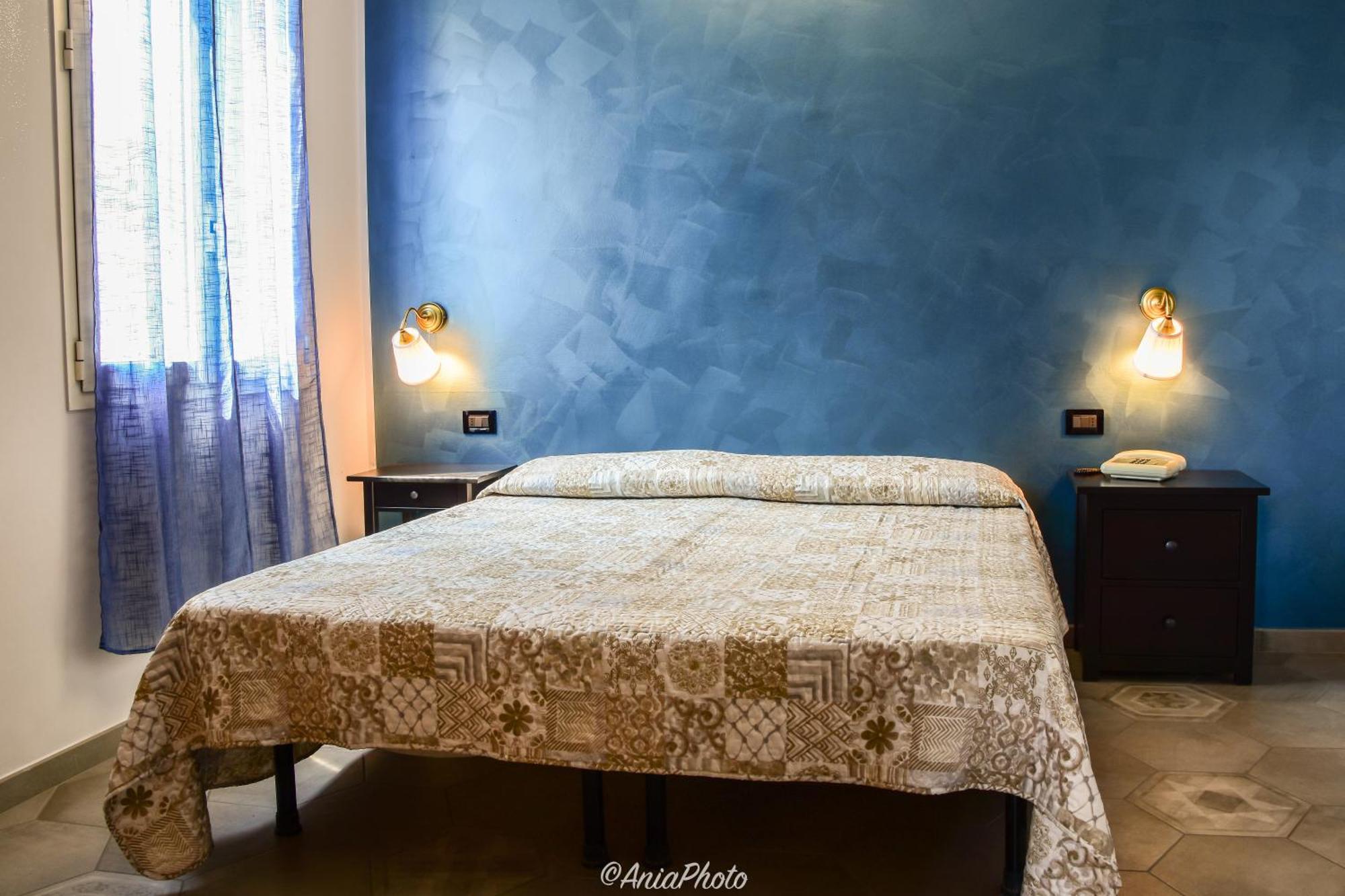 Albergo Florida Taggia Bagian luar foto